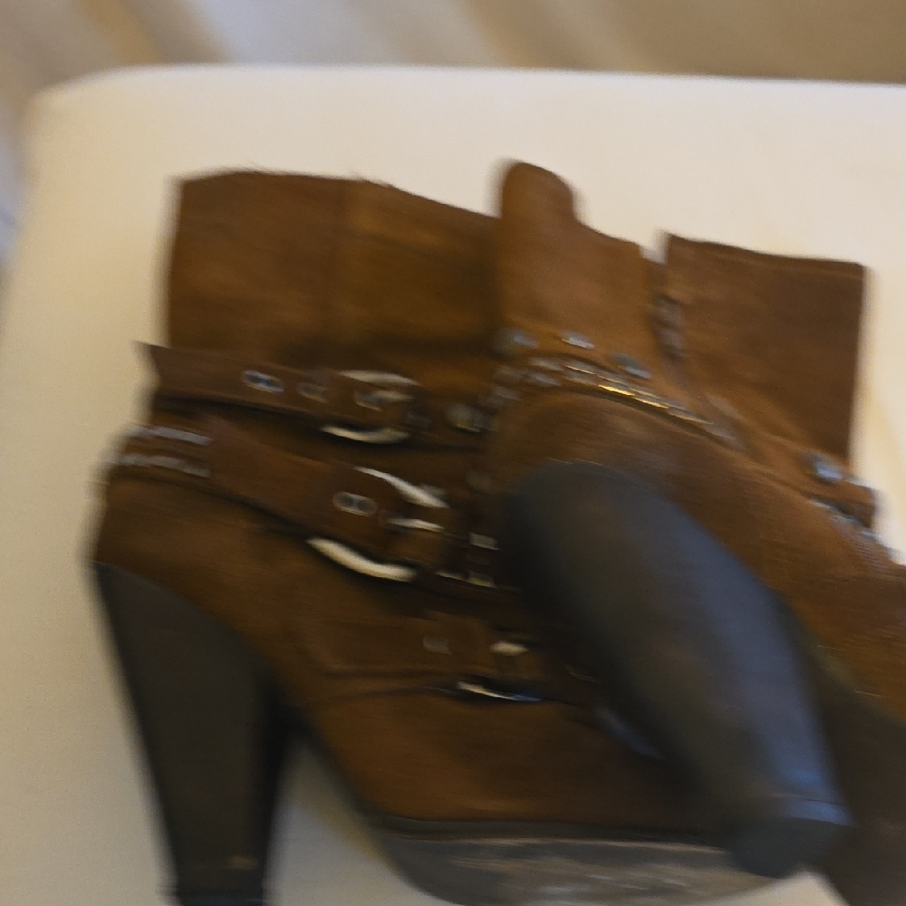 Steve Madden Brown Studded Heeled Boots - Picture 3 of 5